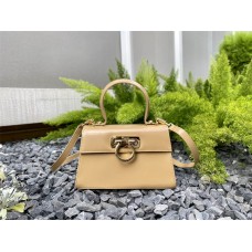 Ferragamo Gancini DY-212958  box Gancino 21×8.5×13cm