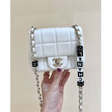 Chanel 23C AS3744    Size 16*13*7cm