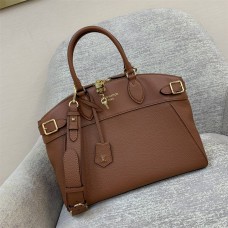 Louis Vuitton Lock It MM M22925  size：36x29x15cm 2024 New