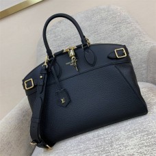 Louis Vuitton Lock It MM M22914  size：36x29x15cm 2024 New