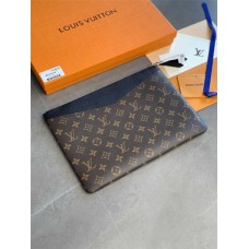 Louis Vuitton M62048  29.5 x 21.0 x 1.0 cm 2025 new 