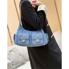 Chanel Cruise 2024/25 Maxi Hobo Bag AS5302 Size: 27*35*18cm 2025 new 