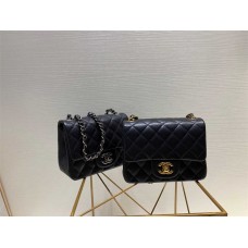 Chanel Classic Flap bag CF Original Caviar Leather, Square Chunky 17cm Caviar, Black with Gold Hardware 2025 new 