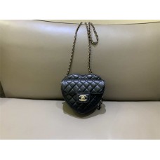 Chanel Classic Flap bag CF Heart-Shaped Bag, Large Black 2025 new 