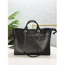 Chanel Beach shopping bag NA 2025 new 