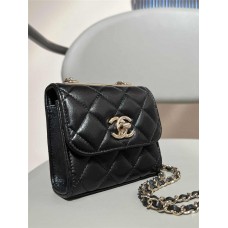 Chanel Trendy CC trendy cc black lamskin lghw 17x25x9cm  2025 new 