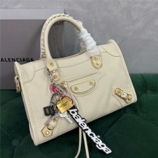 Balenciaga Classic Motorcycle Bag City S, 30cm with gold trim hardware and tassels. Size: 30cm x 20cm x 10cm 2025 new 