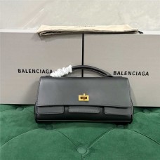 Balenciaga Bel Air series clutch with strap. Size: 26.9cm x 13.9cm x 5.3cm 2025 new 