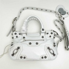 Balenciaga Neo Cagole latest square motorcycle bag. Size: 24cm x 29cm x 5cm 2025 new 
