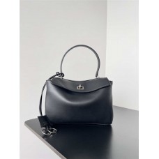 Balenciaga Redeo Small 29cm. Mini size: Base 22cm x Height 9.9cm x Width 8.3cm; Small: 29cm x 20cm x 10cm; Medium: 35cm x 23cm x 11cm; Large: 40cm x 30cm x 13cm 2025 new 