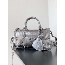 Balenciaga Le Cagole new Duffle bag, Large cylindrical travel bag. Size: 30cm x 14cm x 20cm 2025 new 