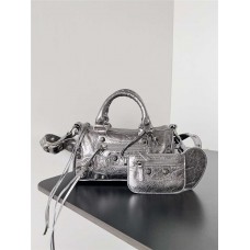 Balenciaga Le Cagole new Duffle bag, Small cylindrical travel bag. Size: 20cm x 14cm x 12cm 2025 new 