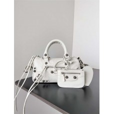 Balenciaga Le Cagole new Duffle bag, Small cylindrical travel bag. Size: 20cm x 14cm x 12cm 2025 new 