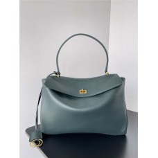 Balenciaga Redeo Medium 35cm gemstone green. Mini size: Base 22cm x Height 9.9cm x Width 8.3cm; Small: 29cm x 20cm x 10cm; Medium: 35cm x 23cm x 11cm; Large: 40cm x 30cm x 13cm 2025 new 