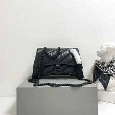 Balenciaga Crush wrinkled chain bag, Small 25cm, wrinkled leather. Size: 25cm x 15cm x 9.5cm 2025 new 
