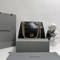 Balenciaga Crush Hourglass chain bag, Medium 31cm. Size: 31cm x 13cm x 20cm 2025 new 