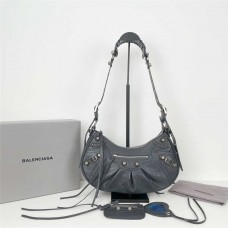 Balenciaga Le Cagole Half-Moon Underarm Dumpling Bag, 33cm: 33cm x 16cm x 8cm 2025 new 