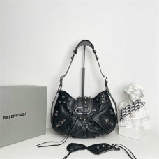 Balenciaga Le Cagole Half-Moon Underarm Dumpling Bag, Large size: 37cm x 25cm x 14cm 2025 new 