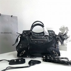 Balenciaga Neo Cagole City Motorcycle Bag Large: 38.5cm x 16.5cm x 24cm 2025 new 
