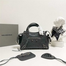 Balenciaga Neo Cagole New Motorcycle Bag: 26cm x 18cm x 11cm 2025 new 