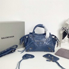 Balenciaga Neo Cagole New Motorcycle Bag: 26cm x 18cm x 11cm 2025 new 
