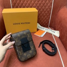 Louis Vuitton M81522 S lock Size: 12 x 19 x 7cm 2025 new 