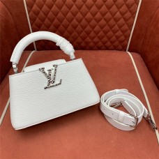 Louis Vuitton M24671 Capucines Size: 22 x 12 x 8cm 2025 new 