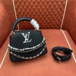 Louis Vuitton M11908 Capucines  Size: 21 x 13.5 x 8cm 2025 new 