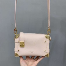Louis Vuitton M25071 Side trunk Size: 18 x 12.5 x 8cm 2025 new 