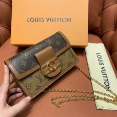 Louis Vuitton M68746 Dauphine WOC Size: 18.5 x 12 x 5cm 2025 new 