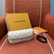 Louis Vuitton M83091 ivy WOC Size: 23.5 x 12 x 4.5cm 2025 new 