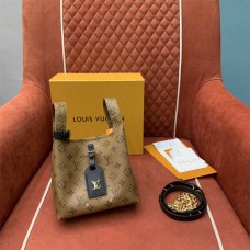 Louis Vuitton M46816 Atlantis BB Size: 17 x 17 x 7cm 2025 new 