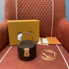Louis Vuitton M46933 Scott Size: 13.5 x 9 x 11.5cm 2025 new 
