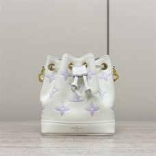 Louis Vuitton M82933 nanobucket - ice  White  purple  Size: 13x16x10cm 2025 new 