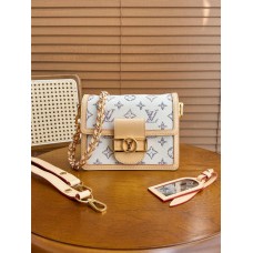 Louis Vuitton M45959  Dauphine -Small   Size 20x15x9cm 2025 new 