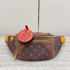 Louis Vuitton M11539 BUMBAG Chest Bag -Distressed  Size: 30x8x15cm  2025 new 