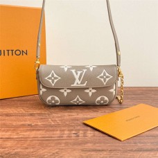 Louis Vuitton M82211 ivy WOC Size: 23.5 x 12 x 4.5cm 2025 new 