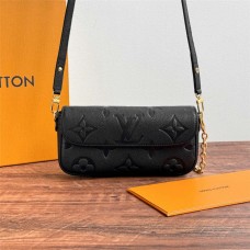 Louis Vuitton M82154 ivy WOC Size: 23.5 x 12 x 4.5cm 2025 new 