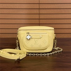 Louis Vuitton m11300  White   Mini BumbagWaist bag  Size: 17x12 x 9.5 cm 2025 new 
