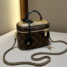 Louis Vuitton M45165 Vanity Size: 19x13x11cm  2025 new 