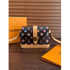 Louis Vuitton M83346（black ）  Tyler Collaboration  ENVELOPE Mini  bag  Size: 19x12x7cm 2025 new 