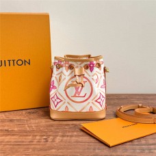 Louis Vuitton M83620 by the pool （pink  ） Size: 13×16×10cm 2025 new 