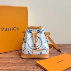 Louis Vuitton M83620 by the pool  Serial （ Blue  ） Size: 13×16×10cm 2025 new 