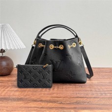 Louis Vuitton M47209  Bundle Cloud bucket   black   Size: 28x20x11.5cm 2025 new 