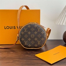 Louis Vuitton M45149 Boith Chapeau Souple 小 Round Bag   Size: 17x16x7cm 2025 new 
