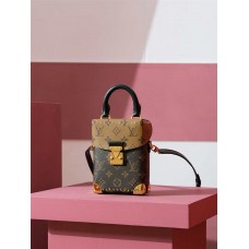Louis Vuitton M82465 Camera Box Size: 12.5 x 18 x 6cm 2025 new 