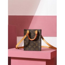 Louis Vuitton M69442 Petit Sac Plat Size: 14*17*5cm 2025 new 
