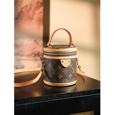 Louis Vuitton M82952 nano Size: 14.5x14x12cm 2025 new 