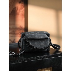 Louis Vuitton M44735  Soft trunk Size: 18.5x13x8cm 2025 new 