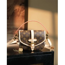 Louis Vuitton M46740 Saumur BB Size: 20 X 16 X 7.5cm 2025 new 